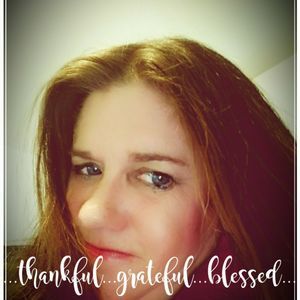 Meet your Posher, Carla